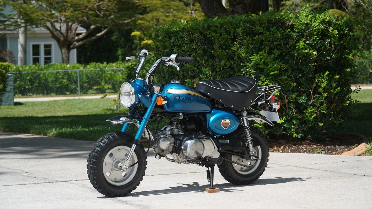 2002 Honda Motorcycles - Image 2 of 31