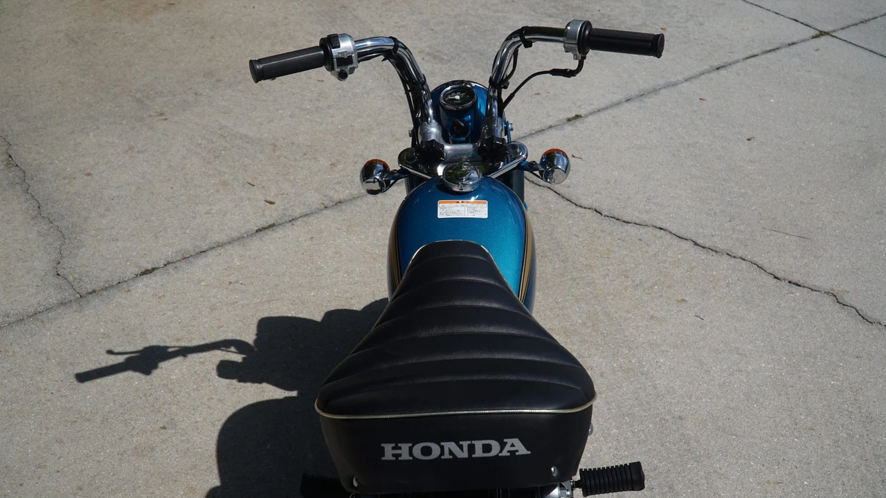 2002 Honda Motorcycles - Image 25 of 31