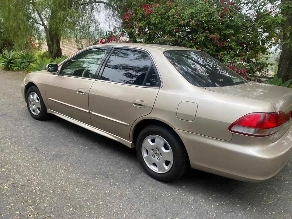 2002 Honda Accord 6th Gen - Image 8 of 16