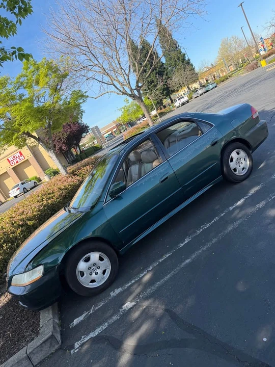 2002 Honda Accord 6th Gen - Image 2 of 11