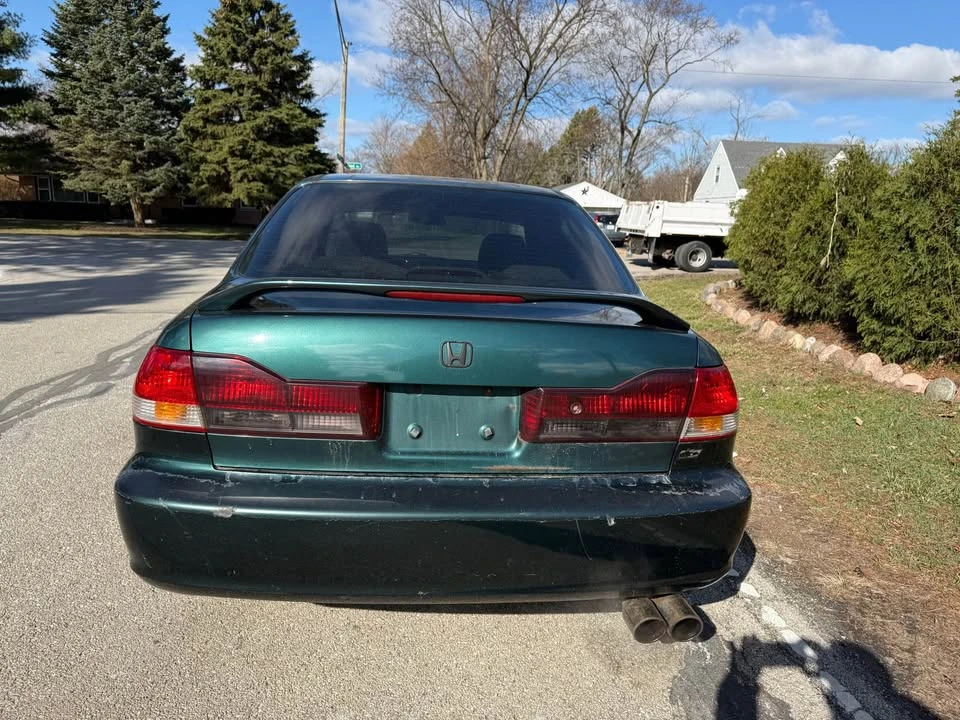 2002 Honda Accord 6th Gen - Image 5 of 14