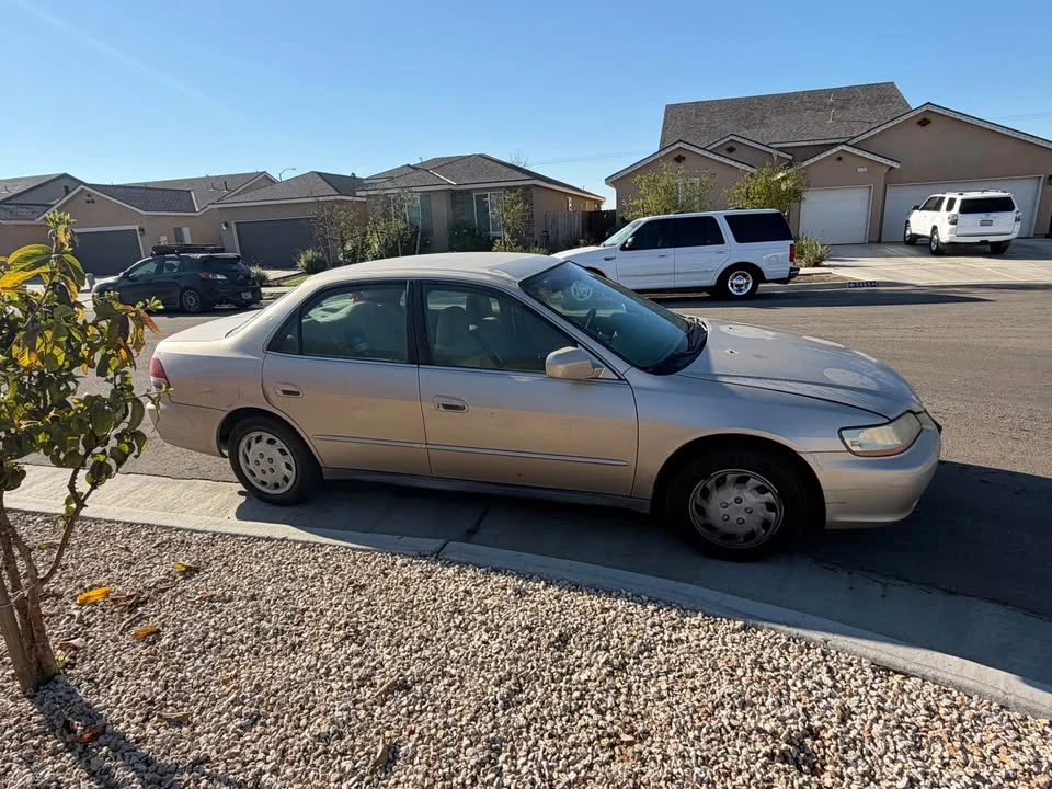 2002 Honda Accord 6th Gen - Image 6 of 10
