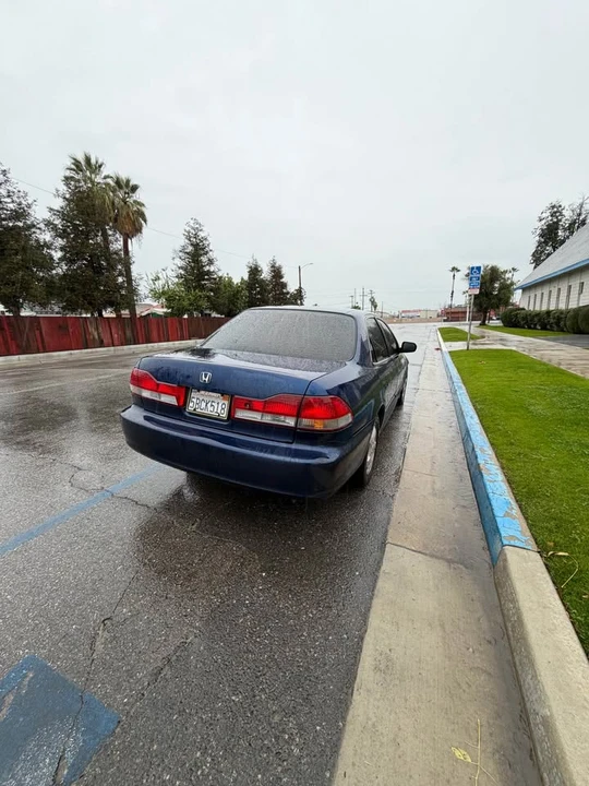 2002 Honda Accord 6th Gen - Image 3 of 7