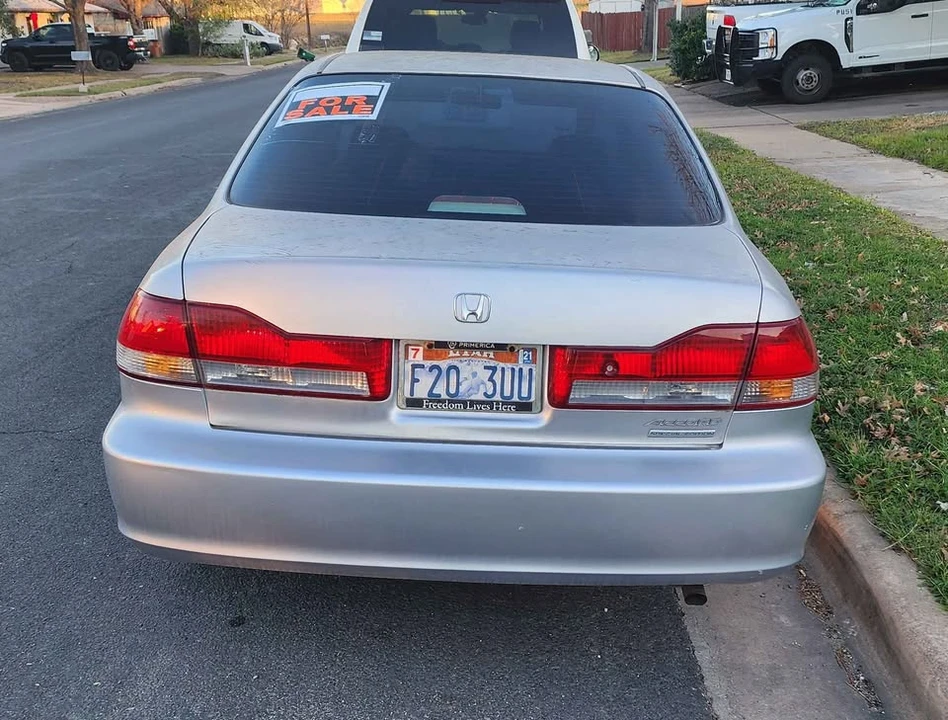 2002 Honda Accord 6th Gen - Image 2 of 7