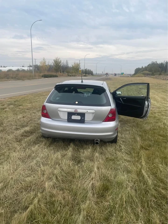 2002 Honda Civic 7th Gen - Image 6 of 12