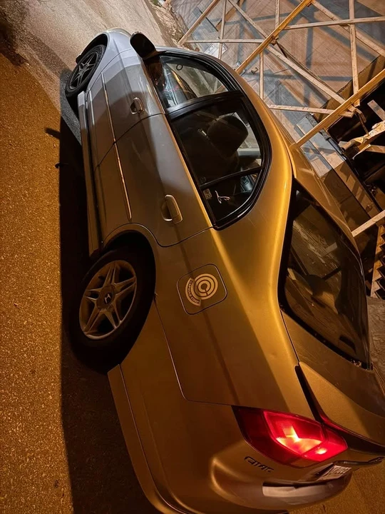 2002 Honda Civic 7th Gen - Image 3 of 4