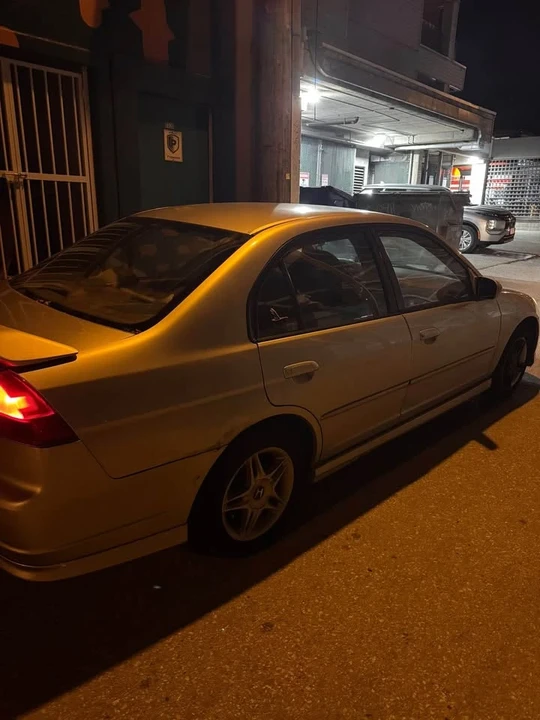 2002 Honda Civic 7th Gen - Image 2 of 4