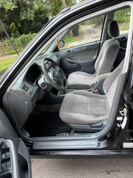 2002 Honda Civic 7th Gen - Image 11 of 12