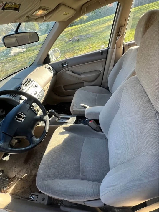 2002 Honda Civic 7th Gen - Image 9 of 10
