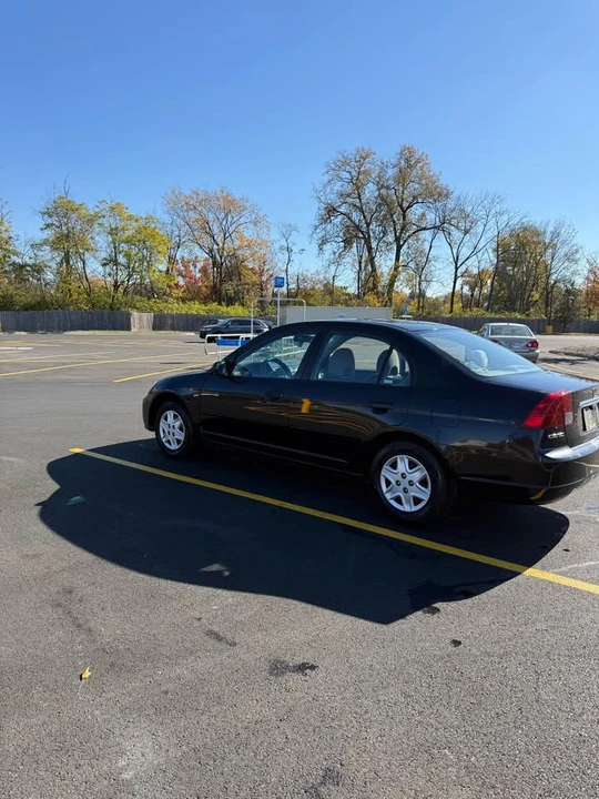 2002 Honda Civic 7th Gen - Image 2 of 11