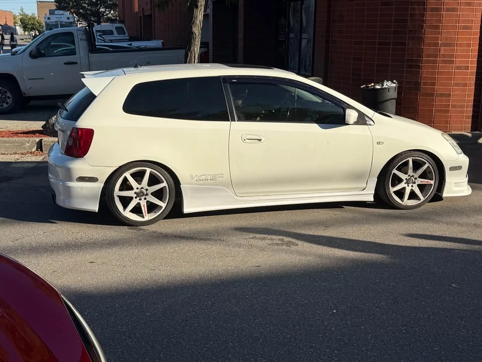 2002 Honda Civic 7th Gen - Image 4 of 9