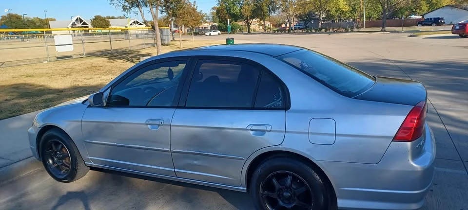 2002 Honda Civic 7th Gen - Image 4 of 12