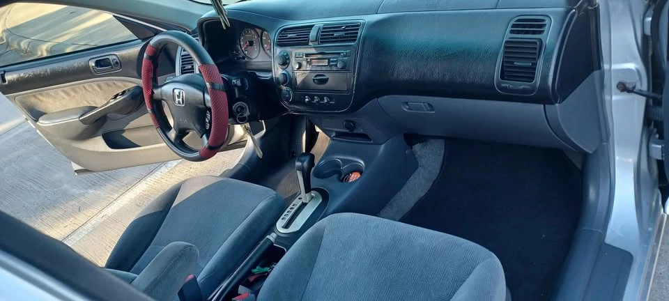 2002 Honda Civic 7th Gen - Image 9 of 12