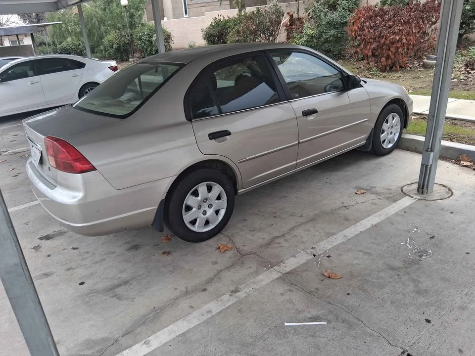 2002 Honda Civic 7th Gen - Image 3 of 9