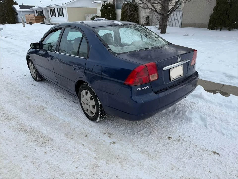 2002 Honda Civic 7th Gen - Image 2 of 5