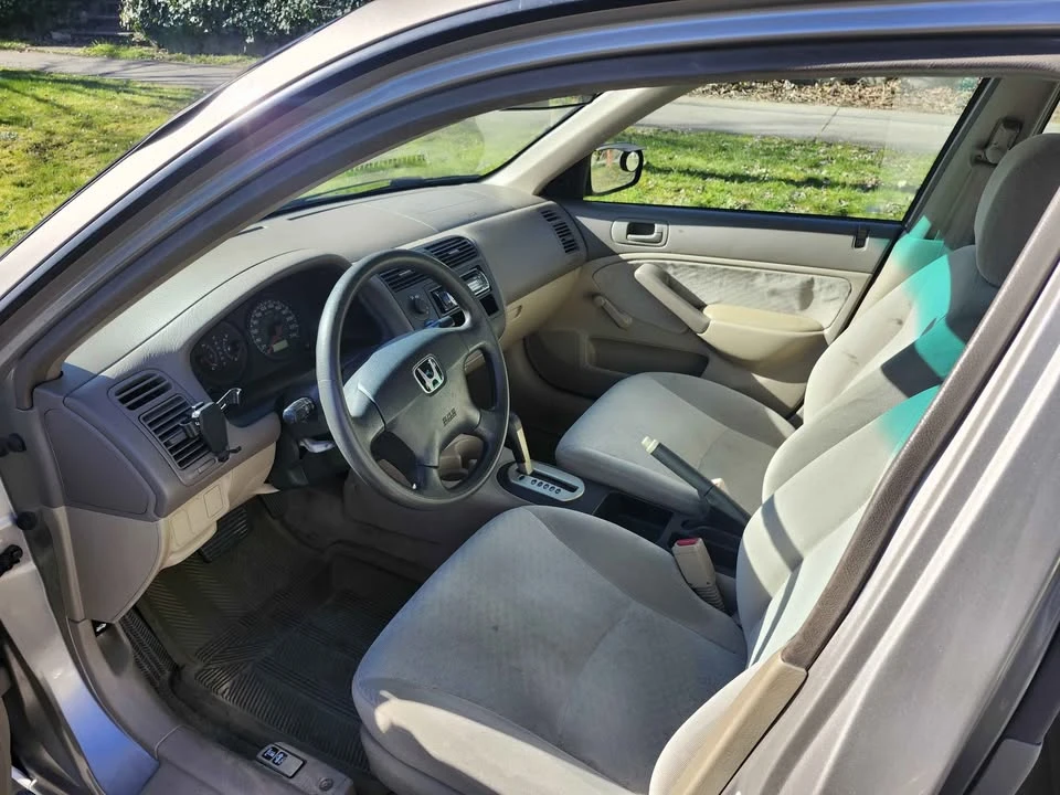 2002 Honda Civic 7th Gen - Image 9 of 13