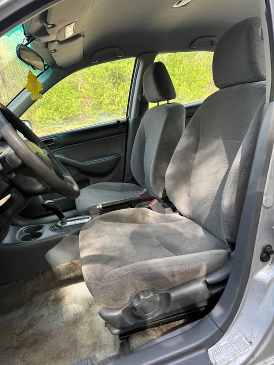 2002 Honda Civic 7th Gen - Image 8 of 9