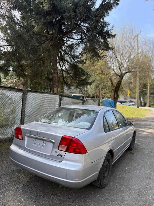 2002 Honda Civic 7th Gen - Image 4 of 9