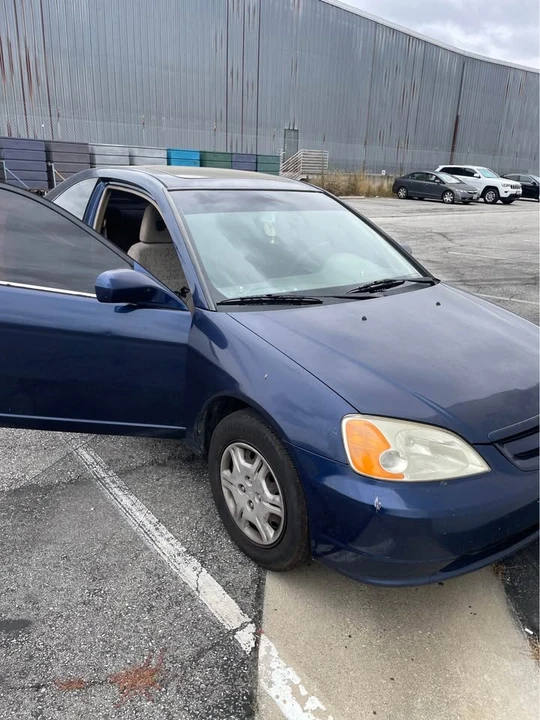 2002 Honda Civic 7th Gen - Image 5 of 12