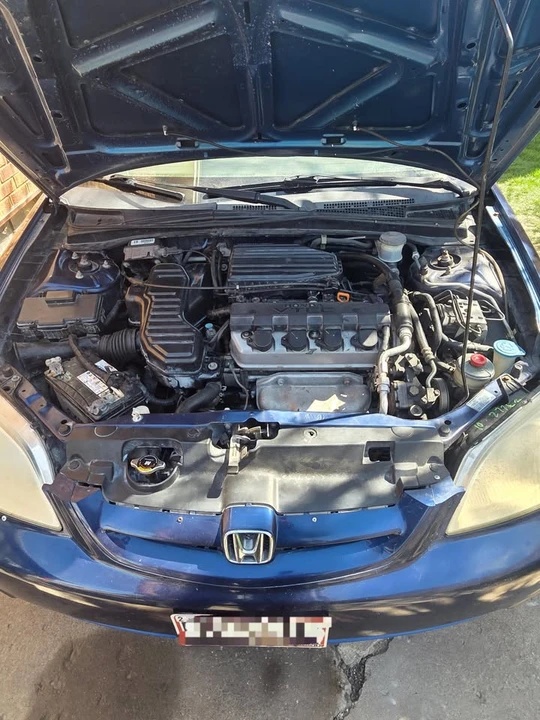 2002 Honda Civic 7th Gen - Image 4 of 8
