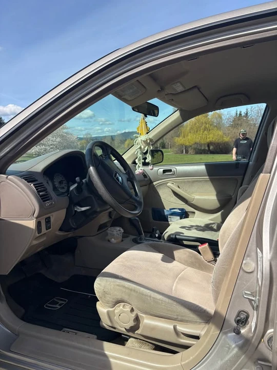 2002 Honda Civic 7th Gen - Image 3 of 11
