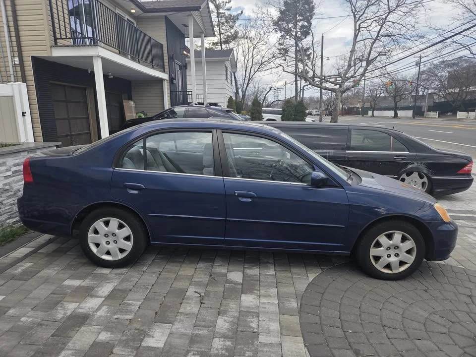 2002 Honda Civic 7th Gen - Image 2 of 9