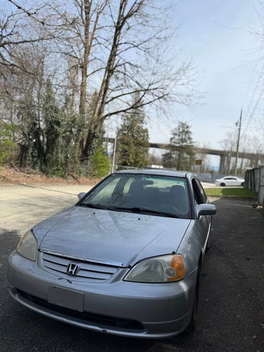 2002 Honda Civic 7th Gen - Image 2 of 9