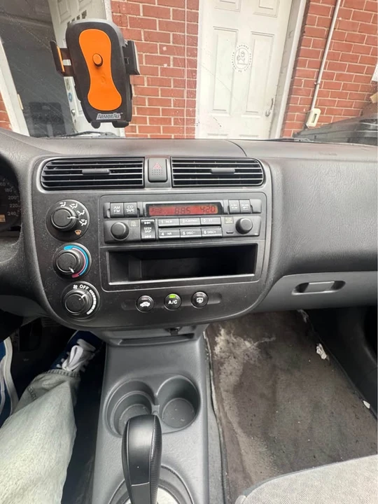 2002 Honda Civic 7th Gen - Image 7 of 12