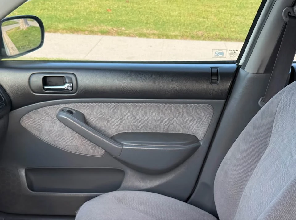 2002 Honda Civic 7th Gen - Image 11 of 15
