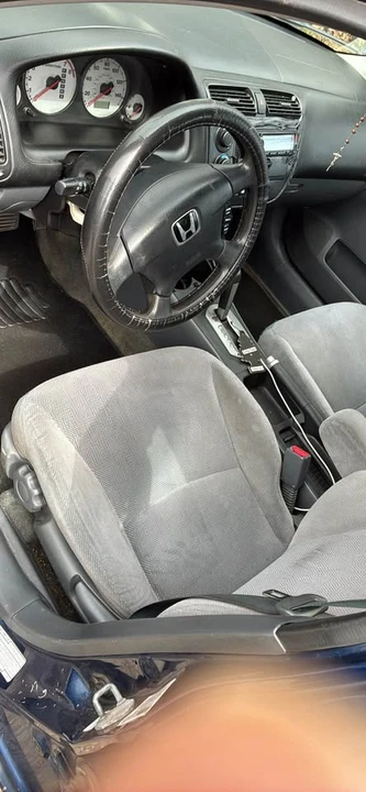 2002 Honda Civic 7th Gen - Image 3 of 4