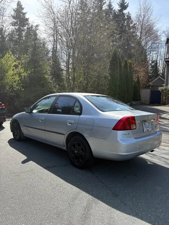 2002 Honda Civic 7th Gen - Image 3 of 9