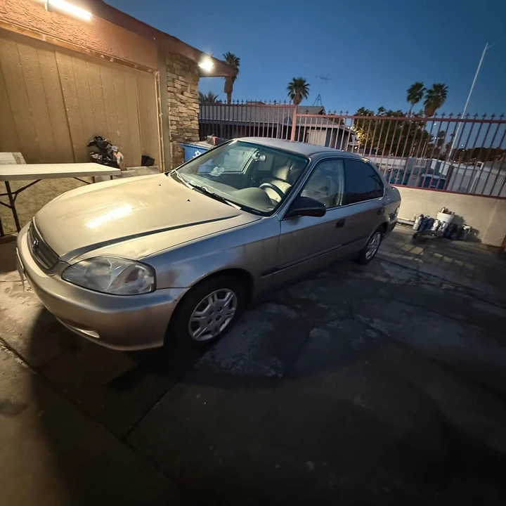 2002 Honda Civic 7th Gen - Image 2 of 5