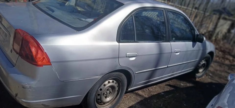 2002 Honda Civic 7th Gen - Image 3 of 8