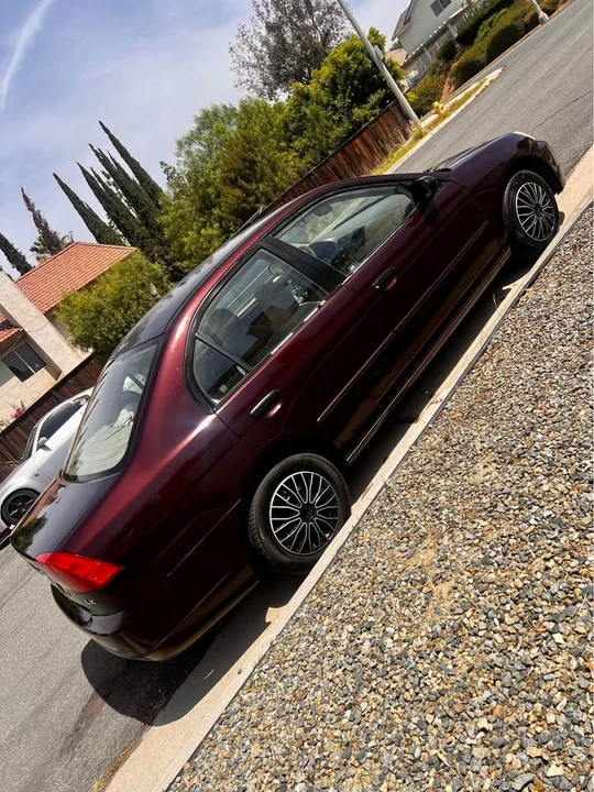 2002 Honda Civic 7th Gen - Image 3 of 10