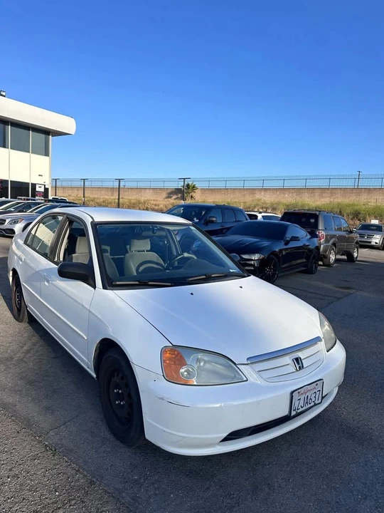 2002 Honda Civic 7th Gen - Image 3 of 12