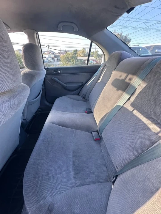 2002 Honda Civic 7th Gen - Image 11 of 12