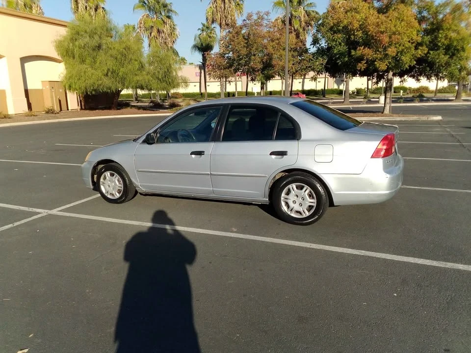 2002 Honda Civic 7th Gen - Image 3 of 8