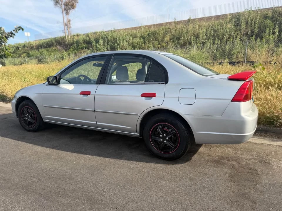 2002 Honda Civic 7th Gen - Image 5 of 9