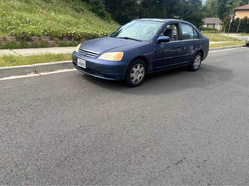 2002 Honda Civic 7th Gen - Image 2 of 8