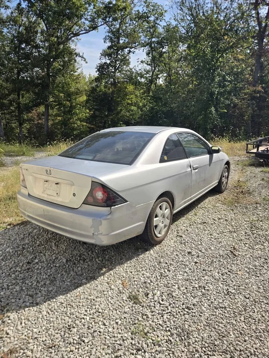 2002 Honda Civic 7th Gen - Image 2 of 9