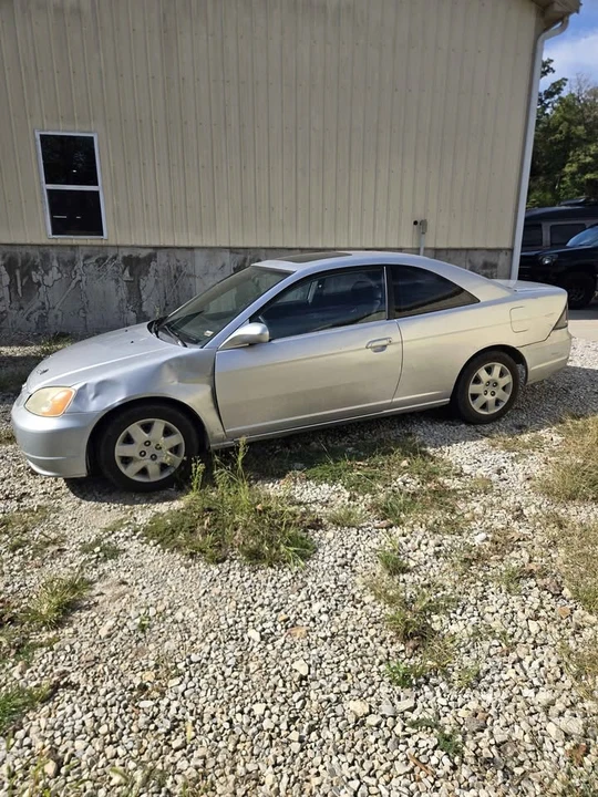 2002 Honda Civic 7th Gen - Image 4 of 9