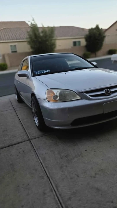 2002 Honda Civic 7th Gen - Image 2 of 3