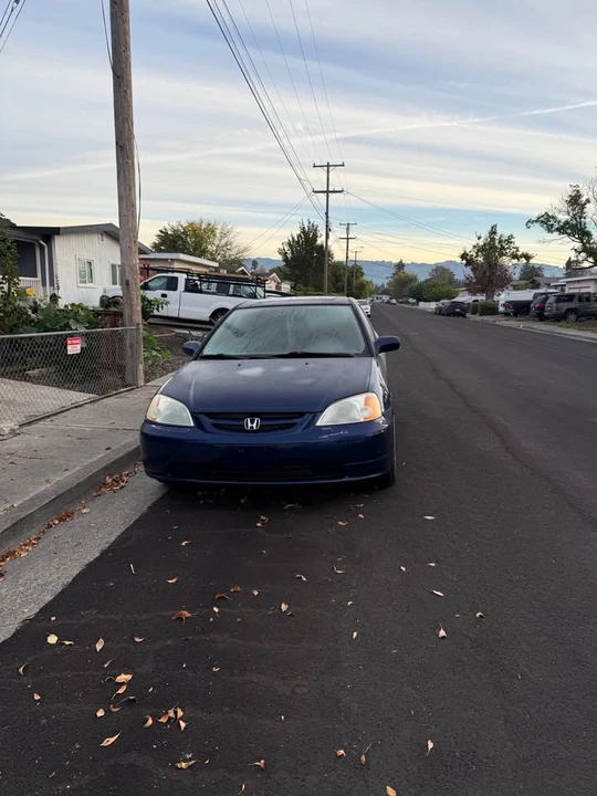 2002 Honda Civic 7th Gen - Image 2 of 3