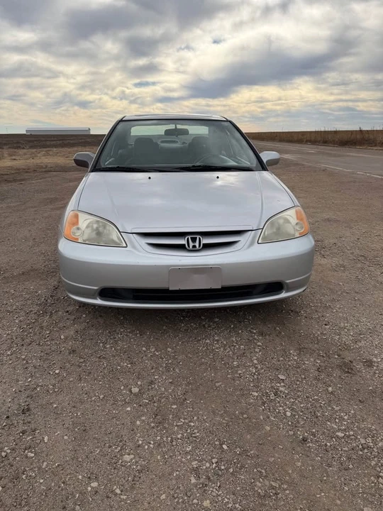 2002 Honda Civic 7th Gen - Image 2 of 8