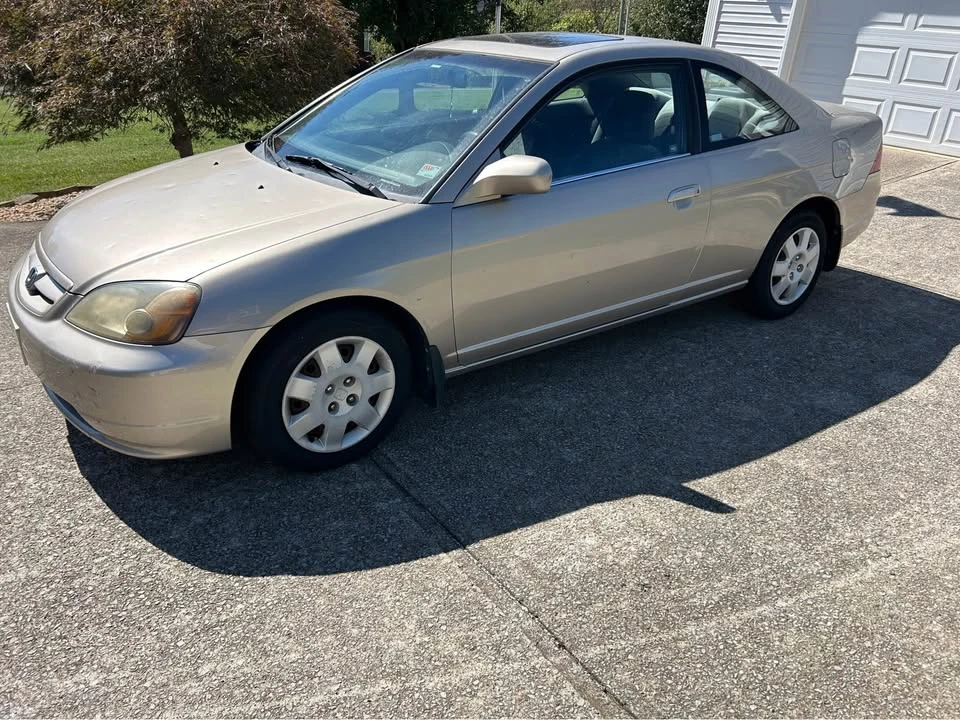 2002 Honda Civic 7th Gen - Image 2 of 4