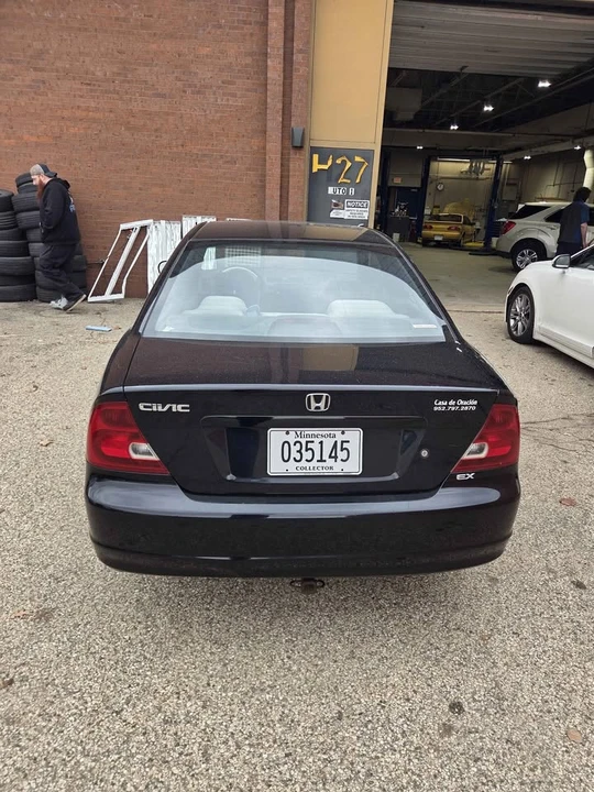 2002 Honda Civic 7th Gen - Image 4 of 8