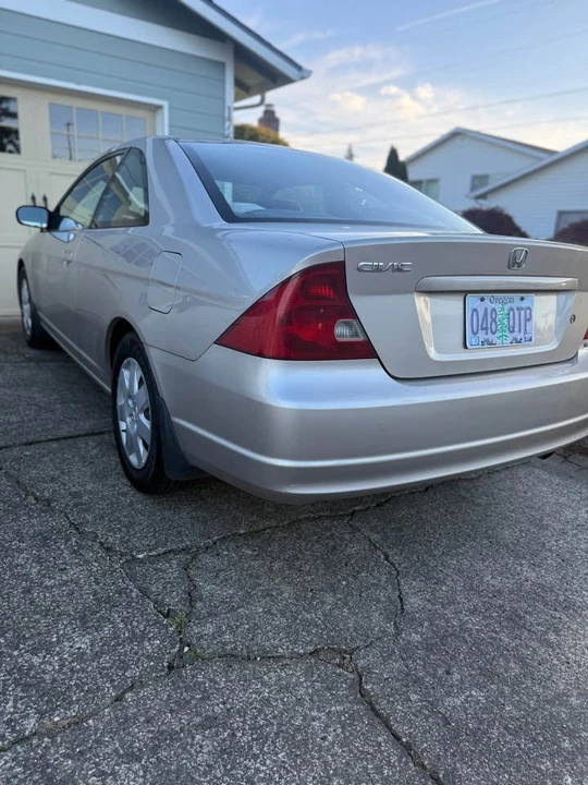 2002 Honda Civic 7th Gen - Image 8 of 16