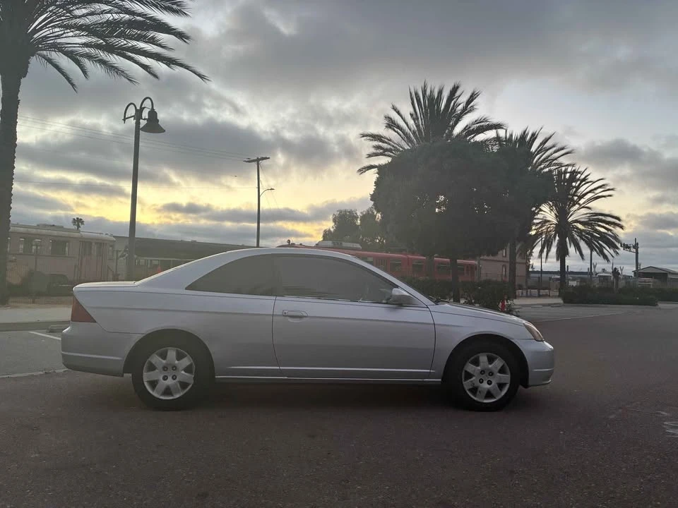 2002 Honda Civic 7th Gen - Image 4 of 7