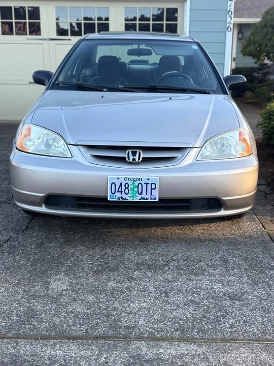2002 Honda Civic 7th Gen - Image 2 of 16