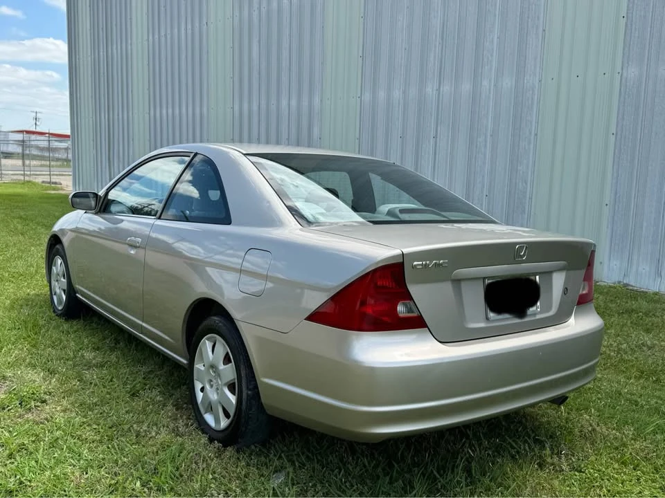2002 Honda Civic 7th Gen - Image 4 of 9
